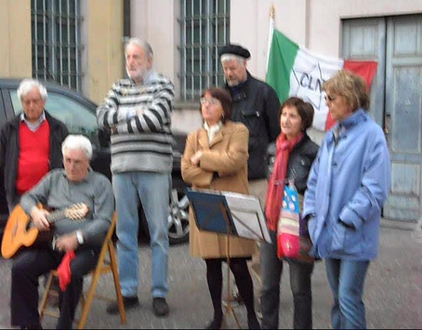 coroingrato-solidarieta-con-i-lavoratori-dei-treni-notte-4-of-4