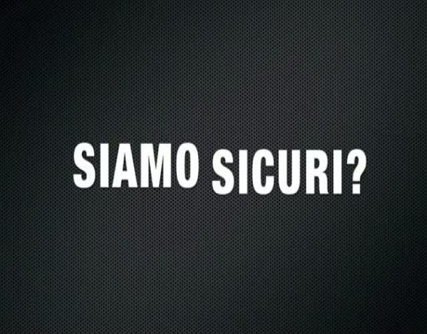 12-ottobre-2012-studenti-in-piazza-in-tutta-italia