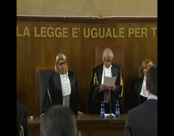 berlusconi-evasore-fiscale-il-tribunale-legge-la-sentenza