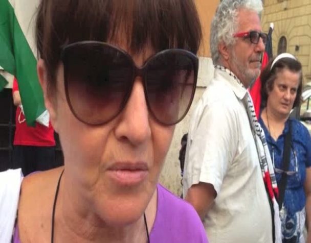 palestina-sit-in-sotto-il-comitato-centrale-della-cri-intervista-a-patrizia-cecconi