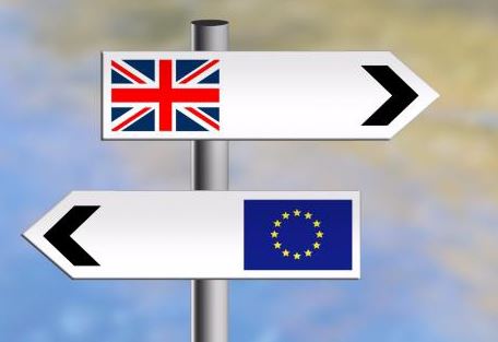 BREXIT : Nebbia sulla Manica – Valentina Orazzini